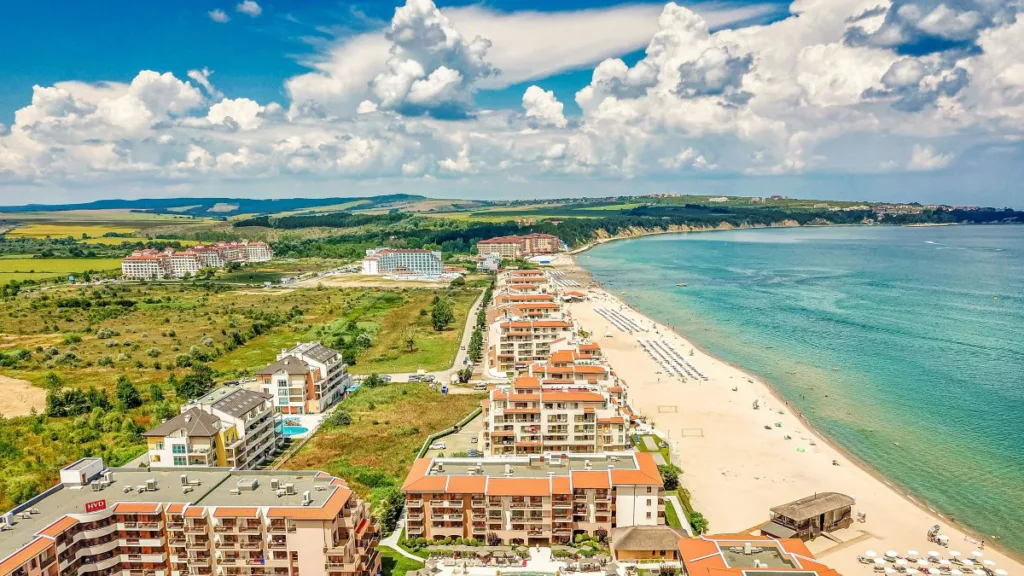 eine bulgarische Strandhotelanlage