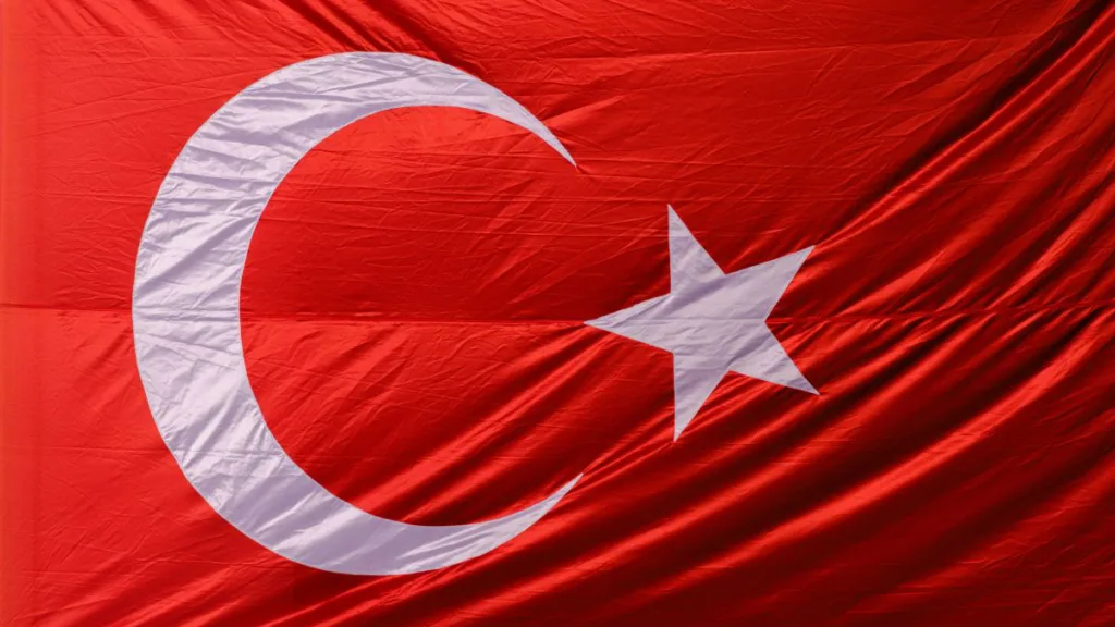 die Türkische Flagge im Beitrag zum Ruhestand