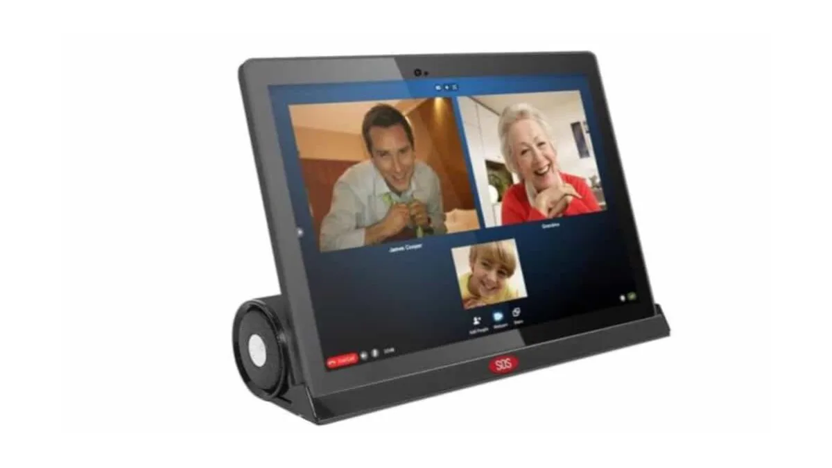 Lipa F50 im sitzenden Dock mit stabilem Kontakt und Aufsteller